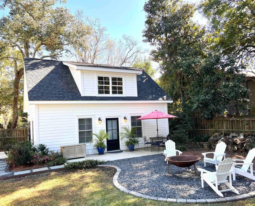 Liz Lane Cottage- Entire Guesthouse Charleston Kültér fotó
