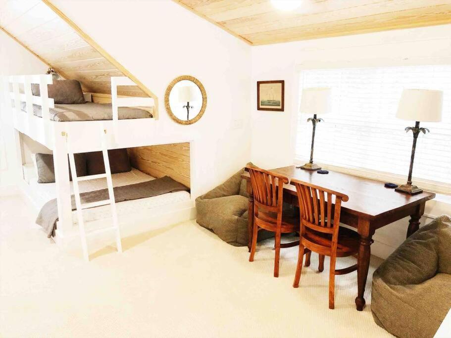 Liz Lane Cottage- Entire Guesthouse Charleston Kültér fotó